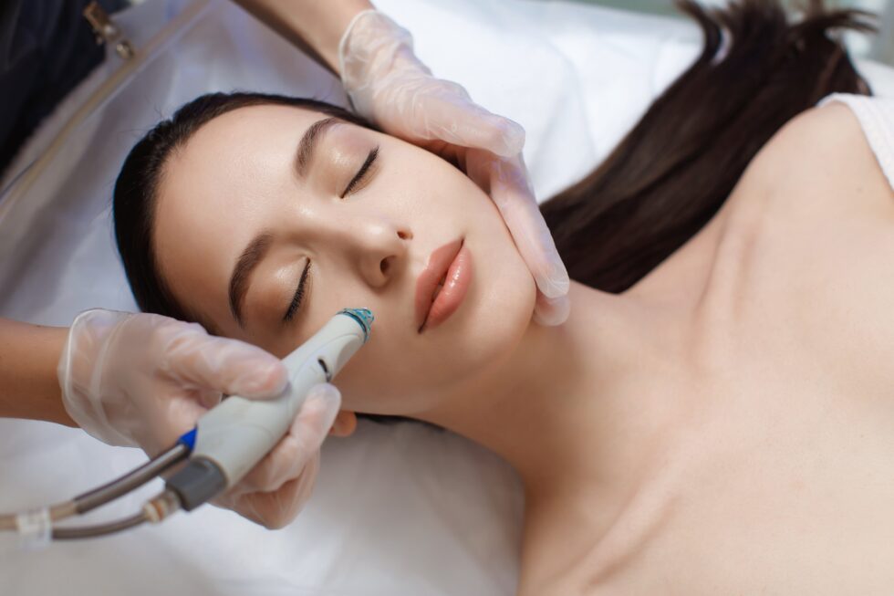 Hydra Skin Refiner vs HydraFacial